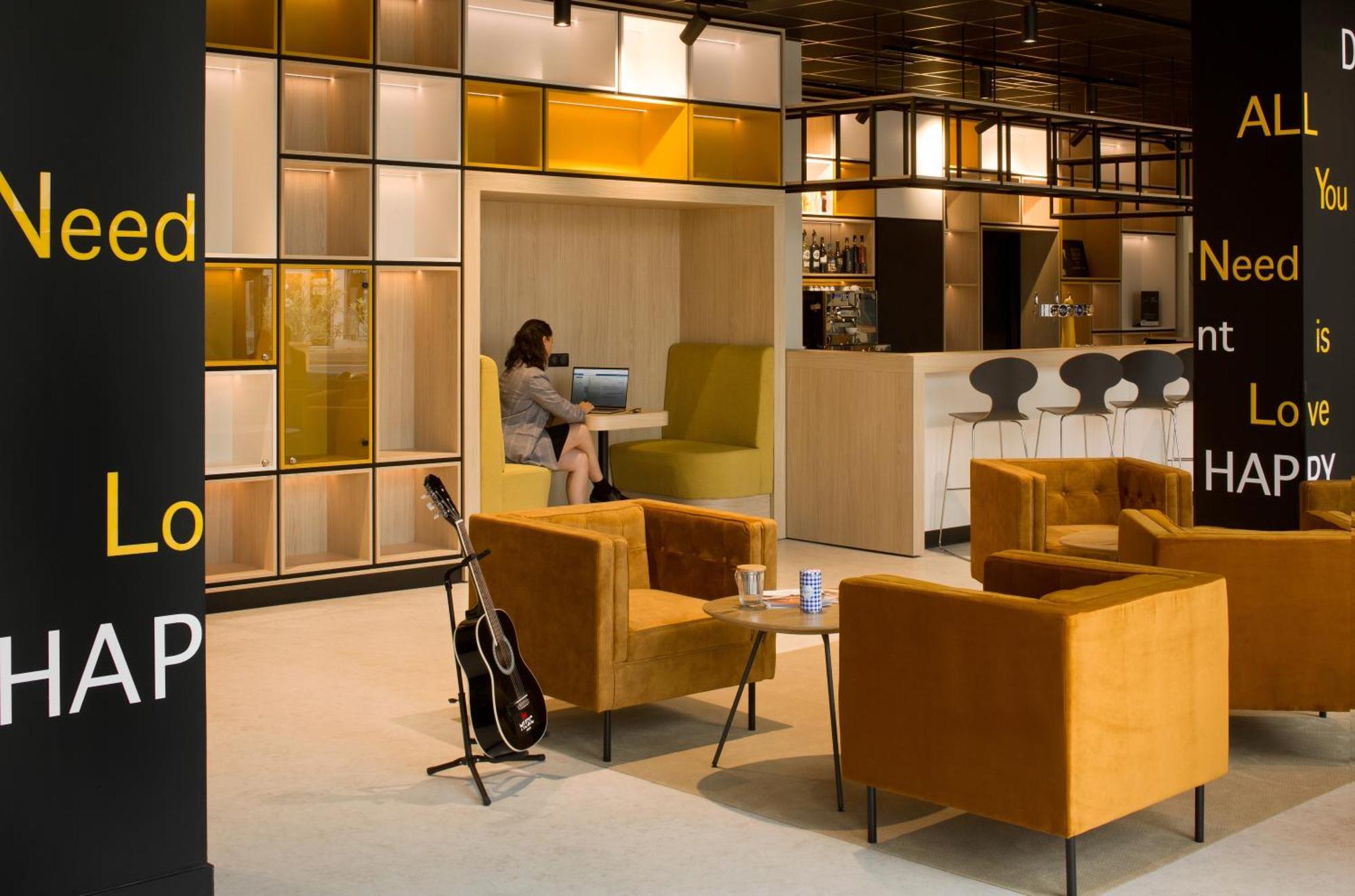 Ibis Vichy Hotel Exterior foto